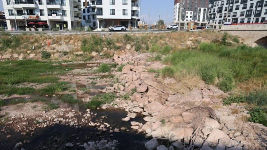 Fadlum Irmağı kuraklıkla mücadele ediyor: Kızılırmak kırmızısını kaybediyor 9